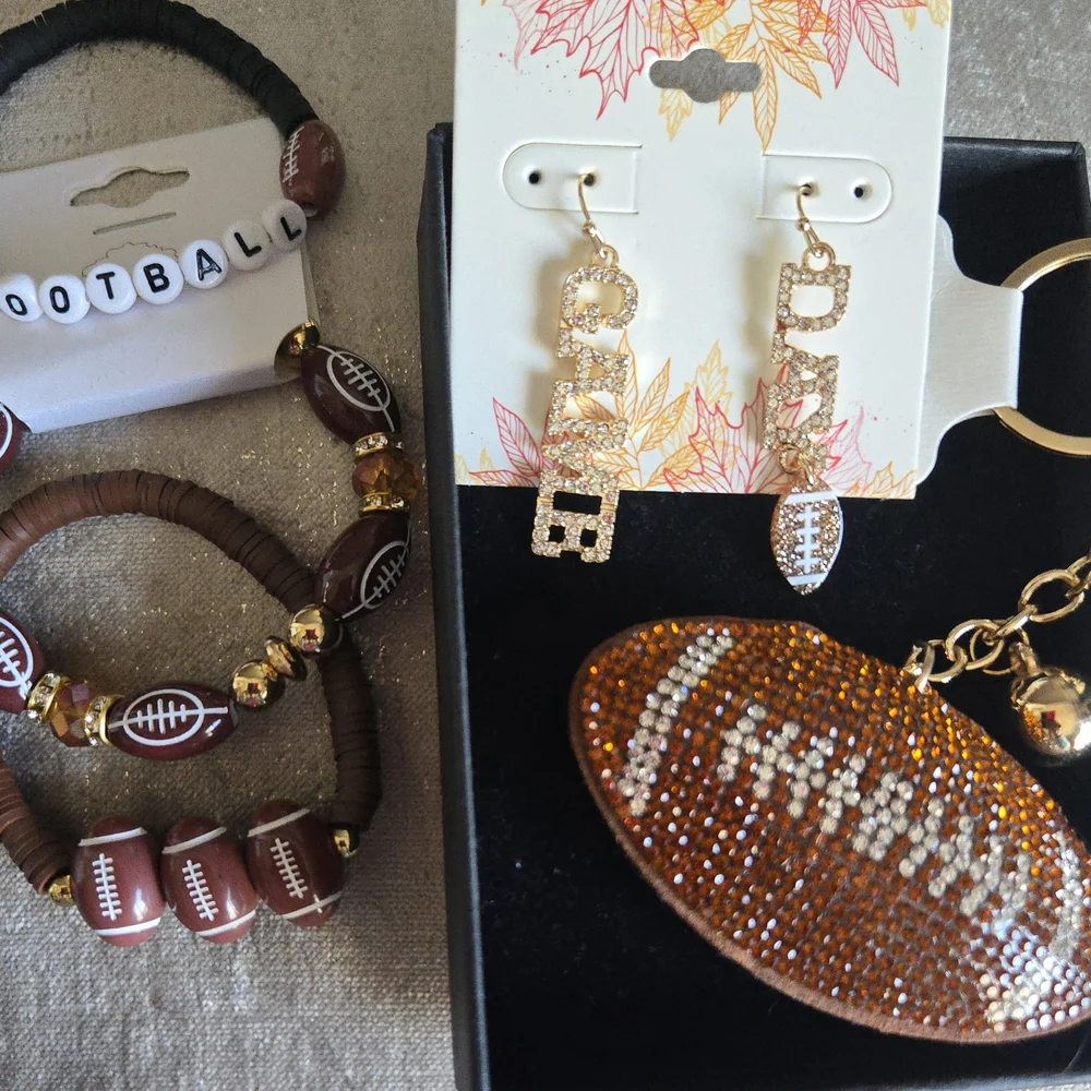 🏈5pc Football Bling🏈 Bag Charm/Keychain, Earrings and (3)Bracelet Set🏈